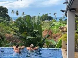 Pink House Guest House Lamai - Pool & Sea View