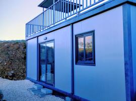 Anastasi Tiny Homes- Mountain Views, Garden & Terrace, Pet Friendly, Hotel in Kakopetria