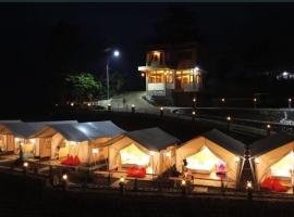 glamping royal mulia, hótel í Gandasoli