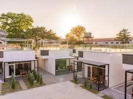 Pool Lounge Pension & Glamping