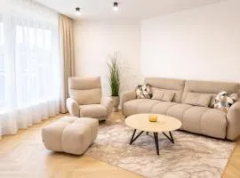 Sea Breeze Apartment