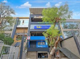 FabHotel Apple Tree, отель в Агре