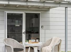 Lovely Hidden Gem in Redcliffe, hotel i Redcliffe