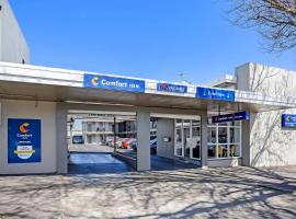 Comfort Inn Western โรงแรมในวอร์นามบูล