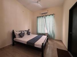 Breezy Bay beach view, Hotel in Tirupporūr