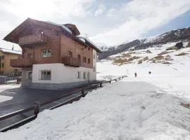 Alpi Flo Chalet