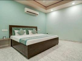 판체쿠라에 위치한 호텔 Hotel The Velvet Crest Zirakpur