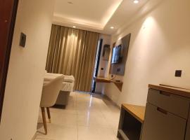 Omaxe New Hazratganj, hotel din Nilmatha