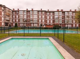 Piso con piscina, Hotel in Bádames
