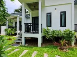 Nua Tone Riverside