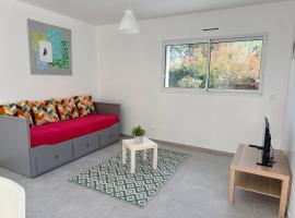 Pré Biais - logements meublés et équipés en plein bocage vendéen, Hotel in Chavagnes-en-Paillers