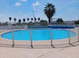 Le Lagon Cosy Studio décoré au Lagon Bleu avec piscine proche mer