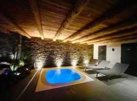 10213 Chalet d'exception nature sport et bien être sauna,jacuzzi hammam frigidarium โรงแรมในCervières