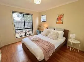 2B2B Parkside Retreat w Bathtub Work and Relax