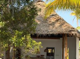 Pepeo Cottages - Beachfront escape in Tanga, Hotel in Tanga