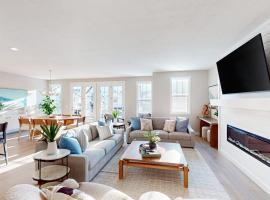 Bright Spacious & Modern Condo with fireplace and gas grill: Heber City şehrinde bir otel