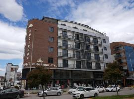 Evdirhanotel, hotel in Dosemealti