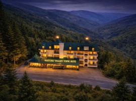 Nature Valley View Resort, Koti - Nested in Nature's Lap, готель у місті Чейл