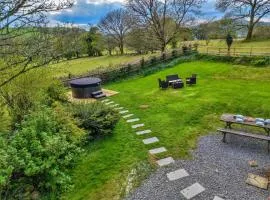 4 Bed in Llandovery oc-82440