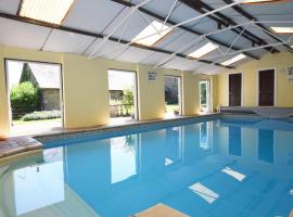3 Bed in Abergavenny oc-90233, hotel a Llanvetherine