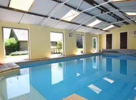 3 Bed in Abergavenny oc-90233