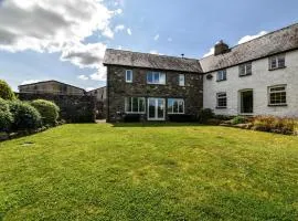 5 Bed in Brecon oc-90660