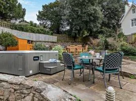 4 Bed in Torquay oc-94002