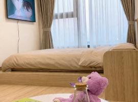 Homestay Nhà Thu Thu Vinhome Ocean Park, готель у місті Gia Lâm Pho