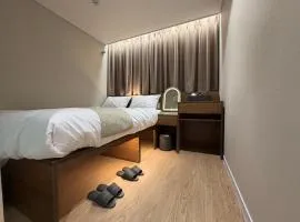 Sonoce Hostel Seoul - Private Bathroom & Premium