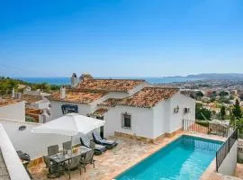 Bella Vista by Aguilarent