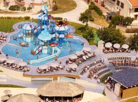 Royal Bay Resort & Aqua Park - All Inclusive and Free beach accsess – hotel w Bałcziku
