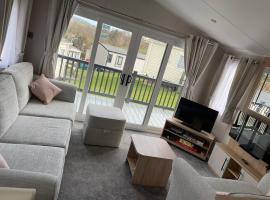 Coastal 3 bedroom holiday home – hotel w mieście Lyme Regis