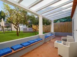 La Perla House