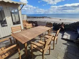 Beachhaven116, beachside holiday home in Lower Largo, Fife