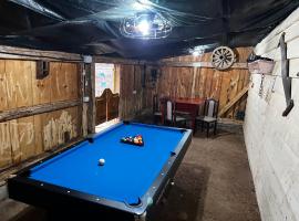 Casa Adela LaculRosu Bicaz โรงแรมในNeagra