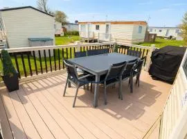 Long Beach Park Caravan, Hembsy