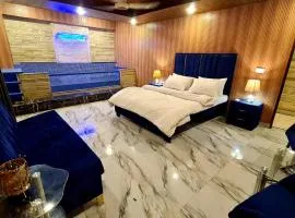 Hotel Five Rivers - 2 Min to Allama Iqbal International Airport, Lahore