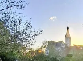 Independent studio with access to Grand Stade & Grand Palais