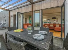 3 Bed in Portreath oc-b38226
