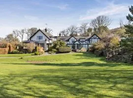 5 Bed in Maeshafn oc-p37882