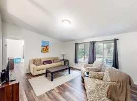 Dog-friendly house near golf & beach access with firepit grill & pellet stove
