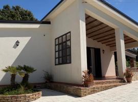 Lovely house with amazing sea view, Hotel in Licata