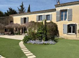 BROSSARD, hotell i Cavaillon