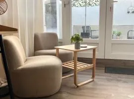 Les Ajoncs Studio neuf avec terrasse -Pontivy
