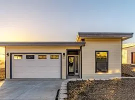 Luxe & Modern Getaway Near Otter Point with Ocean Views Central AC & WiFi