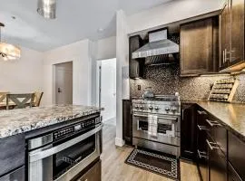 Sunny apartments with fireplace partial ocean views washer&dryer grill & AC