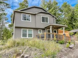 Brand-new home with hot tub deck fast WiFi central AC & great location