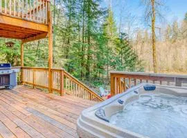 Fantastic river cabin near Mount Hood with private hot tub firepit & wood stove