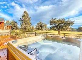 Golf course-front home with deck hot tub fireplace W&D & community pool