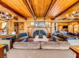 Dog-Friendly Home with Sea Views on Little Beach and Half-Mile to the Ocean